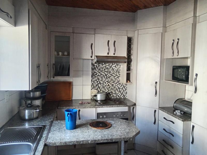 3 Bedroom Property for Sale in Thabong Free State